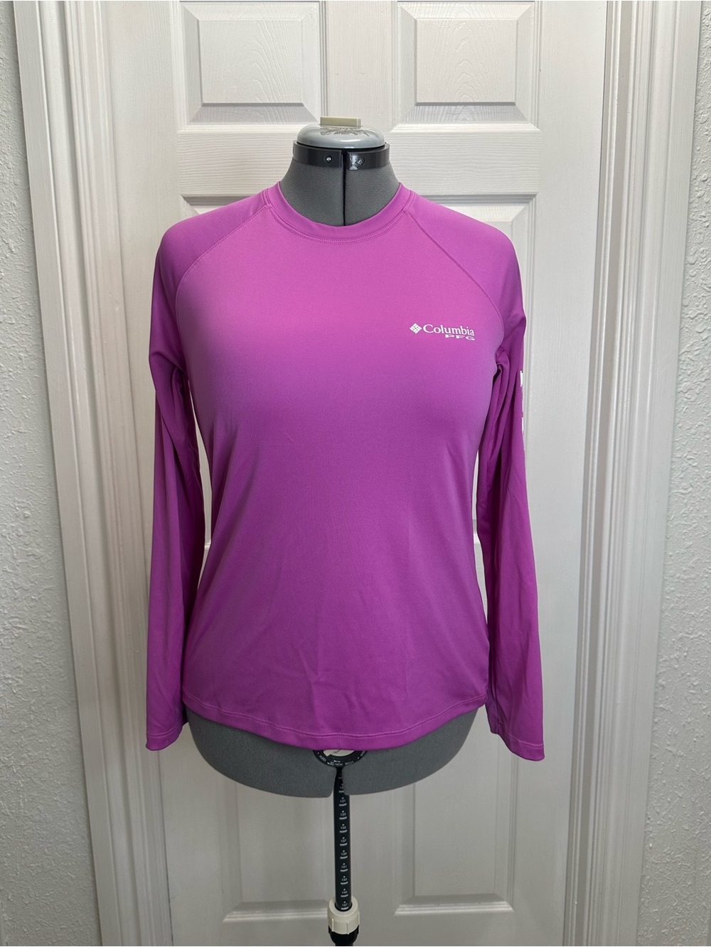 Columbia Women's Long Sleeve Magenta Outdoor Tee